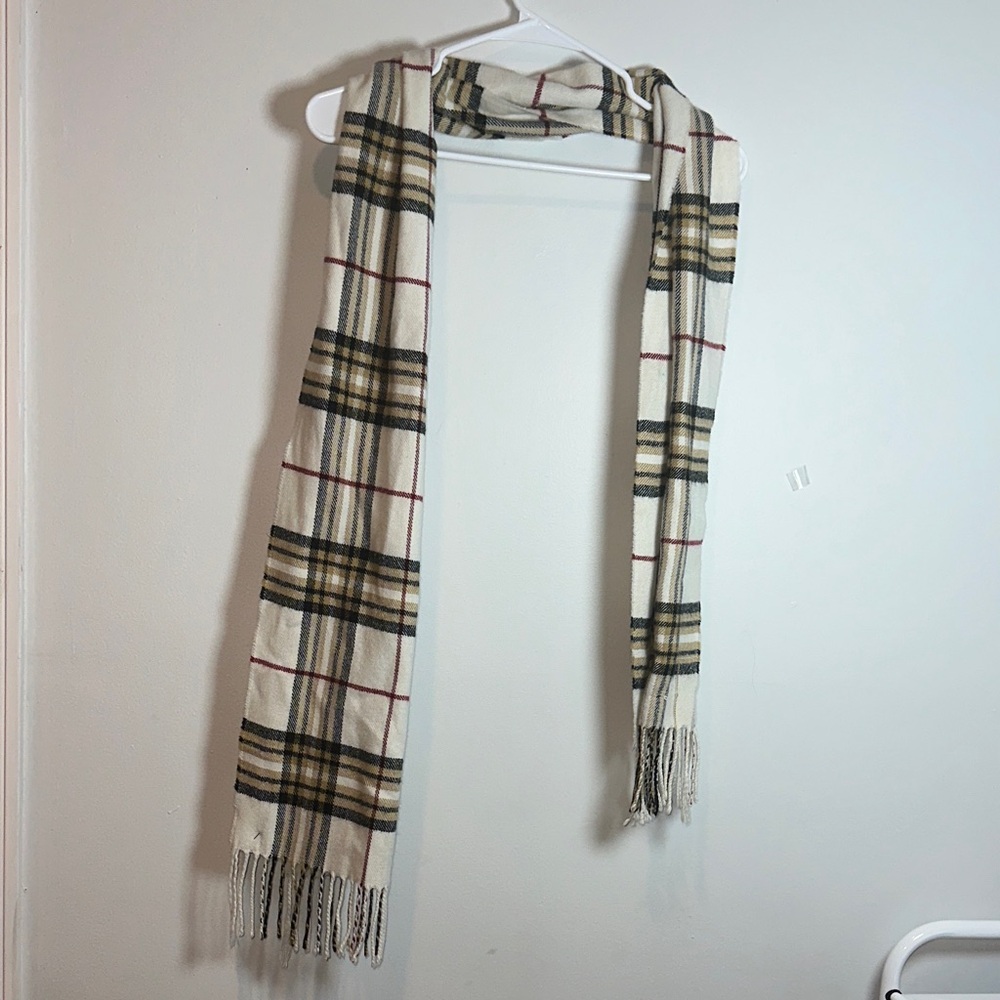 Plaid Scarf with Fringe
